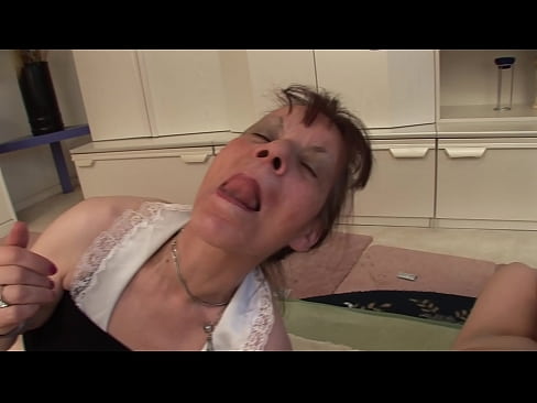 ❤️ Zwei Großmütter und ein Großvater haben einen Dreier ❤ Porn video bei de.nomescriativos.top ❌